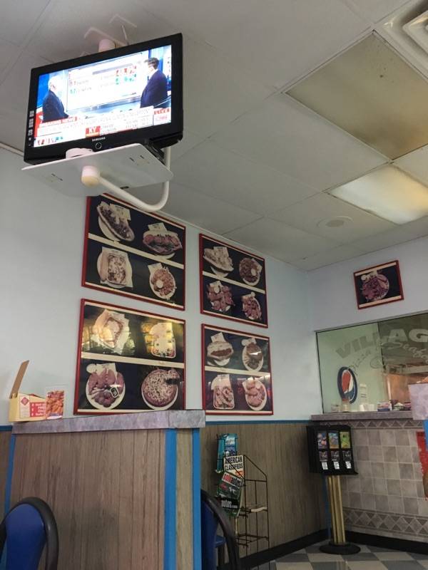 Village Pizza & Seafood | restaurant | 3910 Fairmont Pkwy L, Pasadena, TX 77504, USA | 2819989200 OR +1 281-998-9200