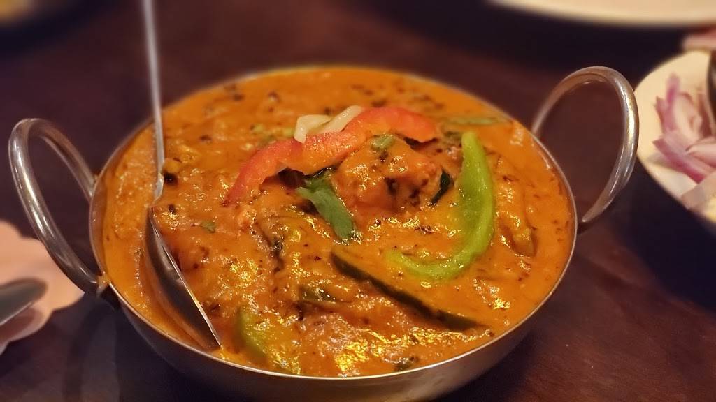 Curry Mango | restaurant | 6625 Florida Ave S, Lakeland, FL 33813, USA | 8639402275 OR +1 863-940-2275