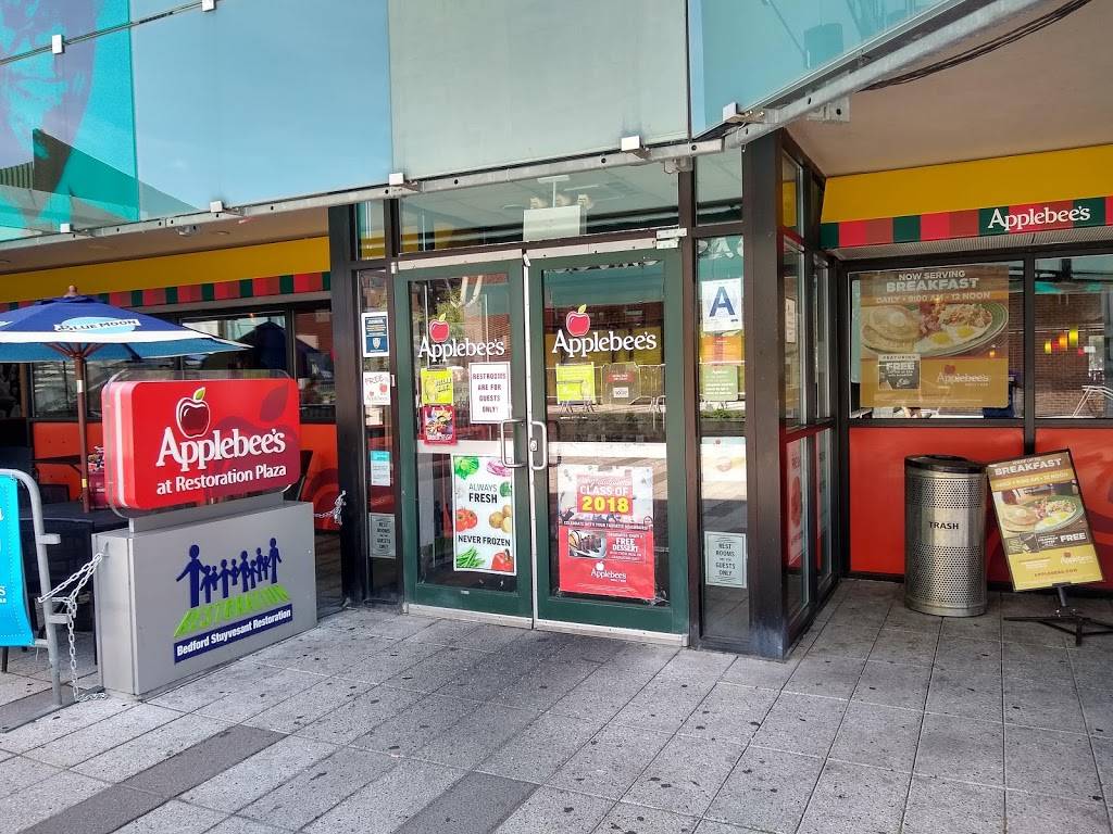 Applebees Grill + Bar | restaurant | 1360 Fulton St, Brooklyn, NY 11216, USA | 7189438000 OR +1 718-943-8000