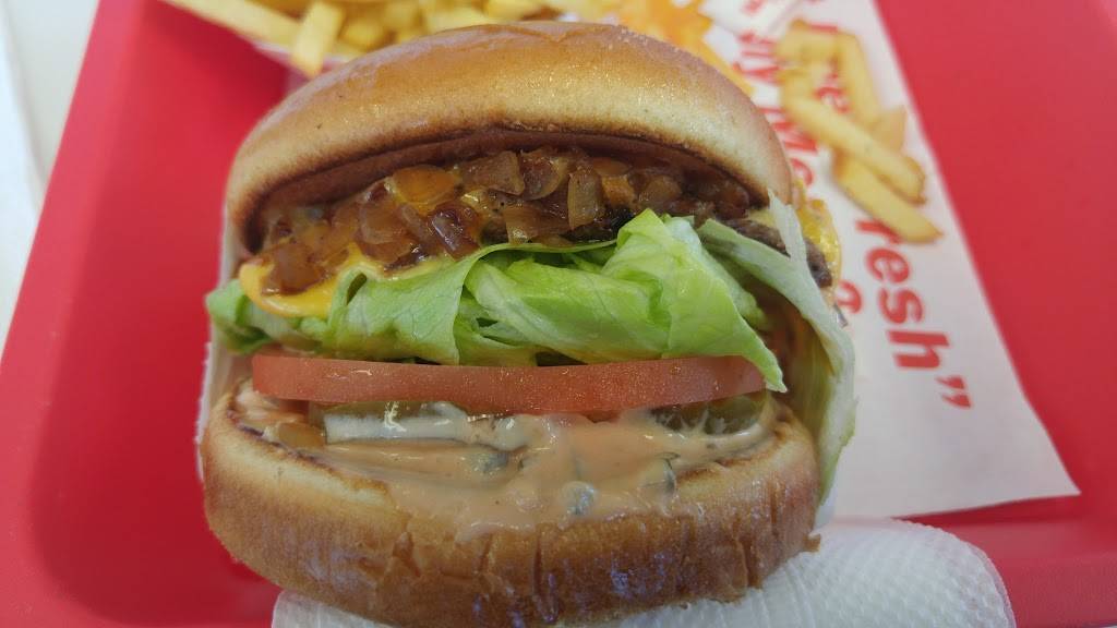 In-N-Out Burger | restaurant | 555 Willie Stargell Ave, Alameda, CA 94501, USA | 8007861000 OR +1 800-786-1000