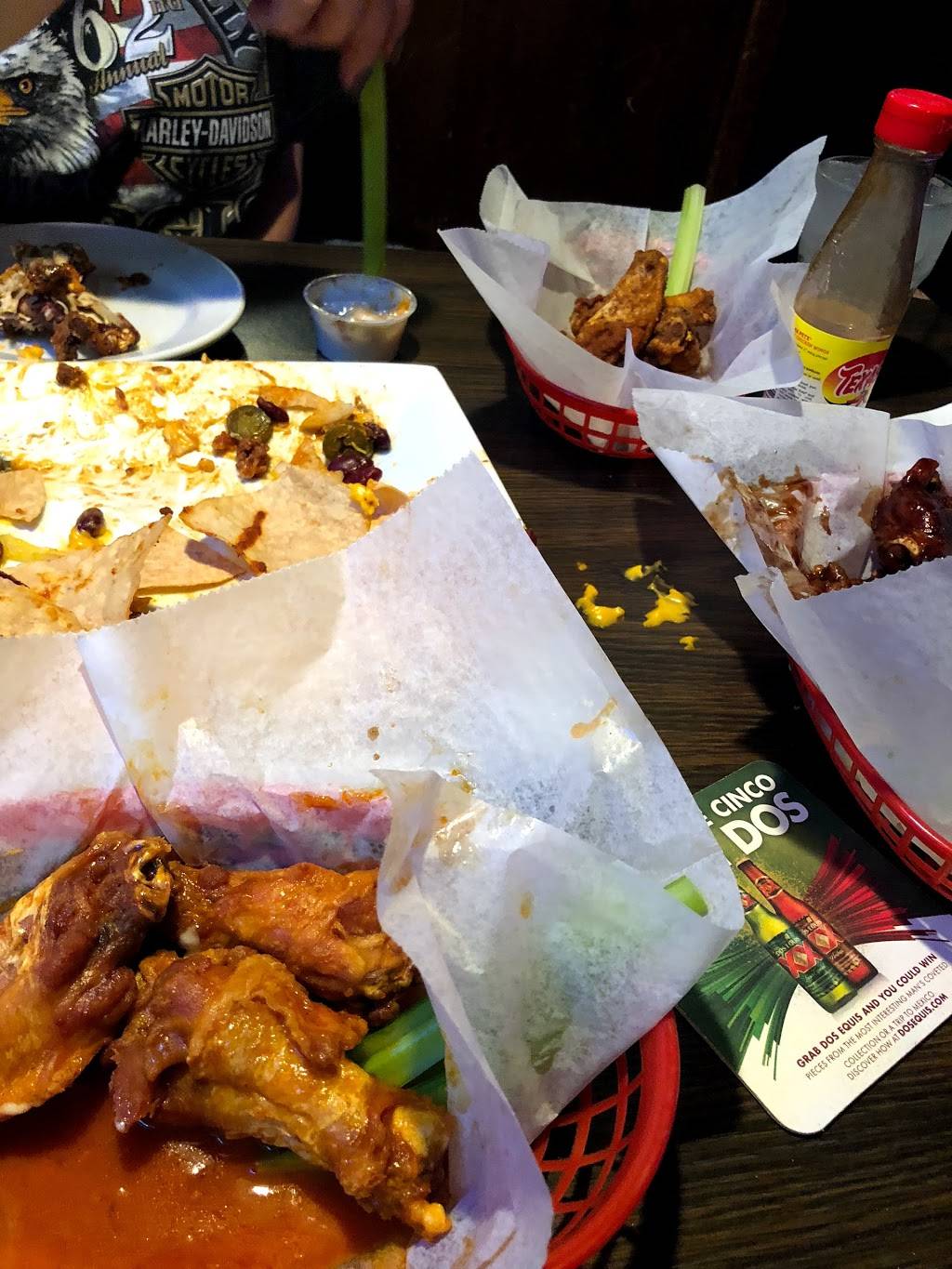 Bottoms Up Bar and Grill | restaurant | 304 Poplar St, Hanover, PA 17331, USA | 7177973096 OR +1 717-797-3096