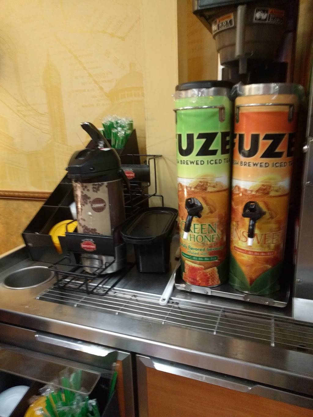 Subway | restaurant | 2011 Fresno St, Fresno, CA 93721, USA | 5594450739 OR +1 559-445-0739