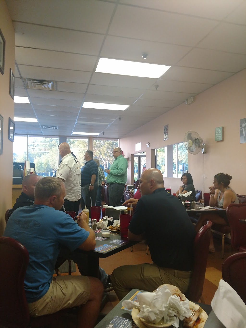 Country Kitchen | restaurant | 3840 N Monroe St #105, Tallahassee, FL 32303, USA | 8505623293 OR +1 850-562-3293