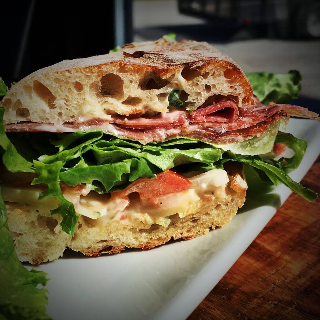 Side Lot Brewery | restaurant | 110 Slocum Lake Rd, Wauconda, IL 60084, USA | 8478650281 OR +1 847-865-0281