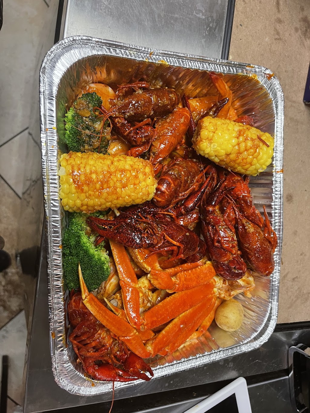 Md Long Seafood | restaurant | 525 Washington Ave, Philadelphia, PA 19147, USA | 2675072629 OR +1 267-507-2629