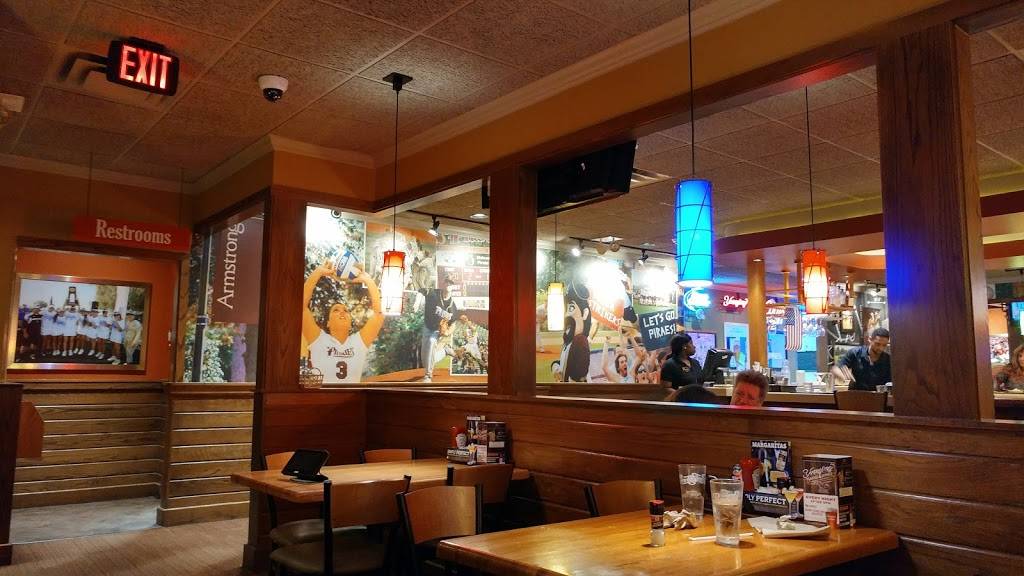 Applebees Grill + Bar | restaurant | 587 Al Henderson Blvd, Savannah, GA 31419, USA | 9129209199 OR +1 912-920-9199