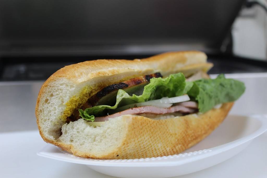 The Cuba Station | restaurant | 5001 Harrisburg Blvd, Houston, TX 77011, USA | 8322729680 OR +1 832-272-9680