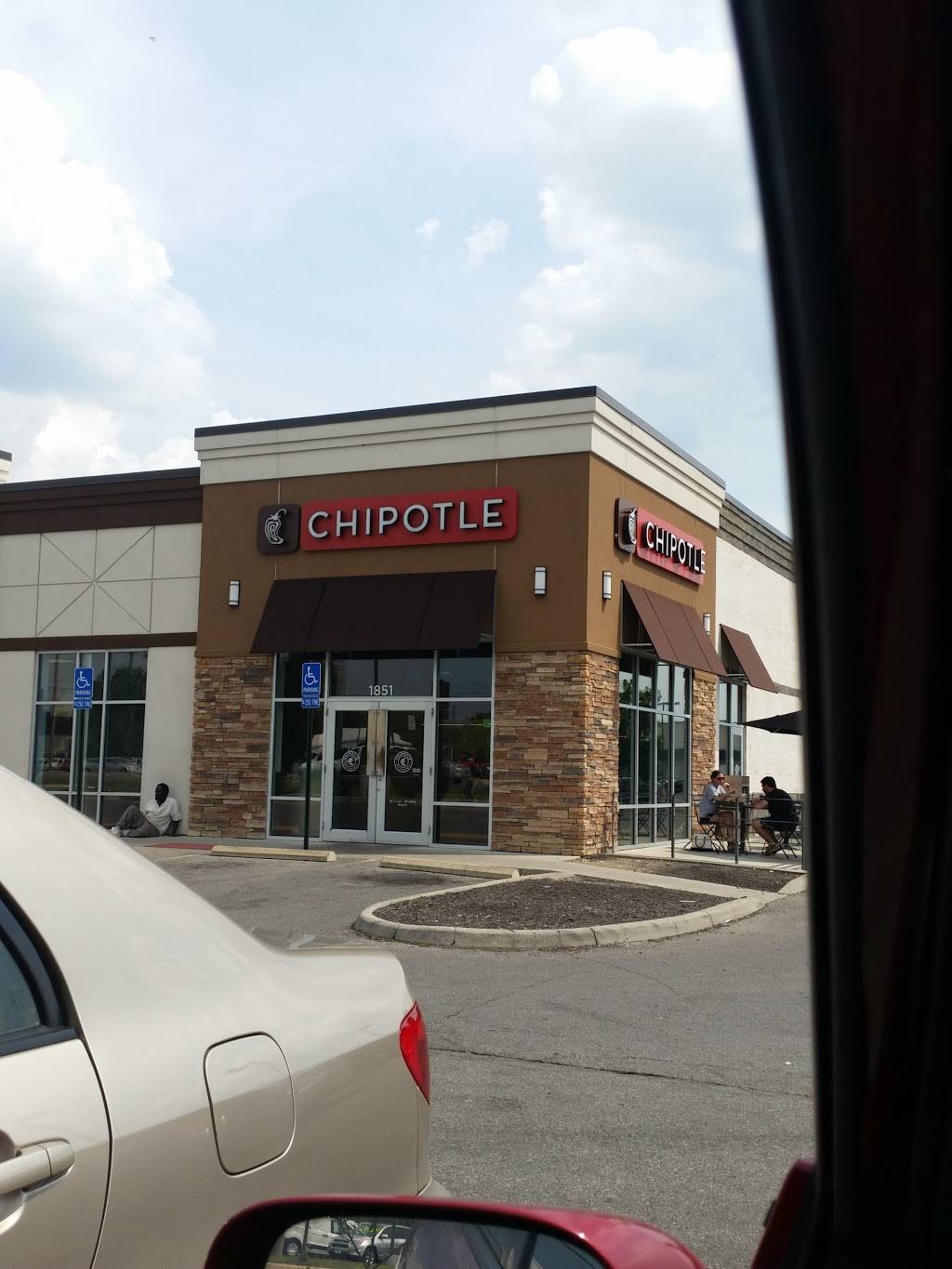 Chipotle Mexican Grill | restaurant | 1851 Morse Rd, Columbus, OH 43229, USA | 6146003389 OR +1 614-600-3389