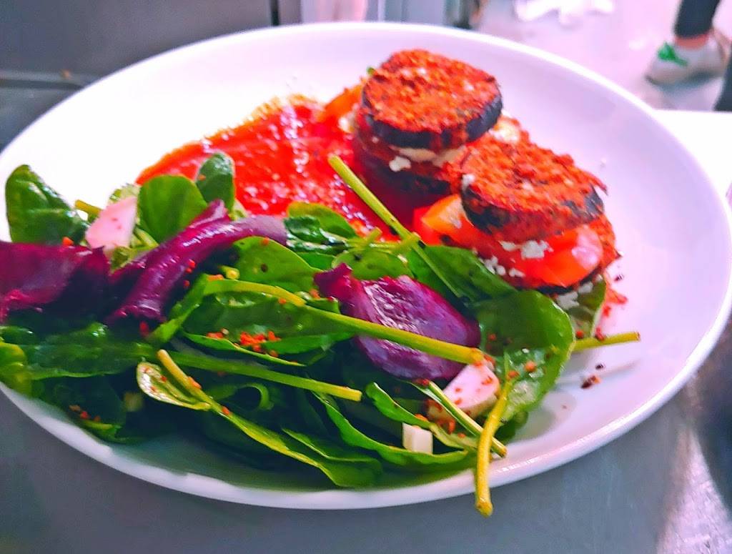 Bella Luna | night club | 3182 Shelburne Rd, Shelburne, VT 05482, USA | 8029852232 OR +1 802-985-2232