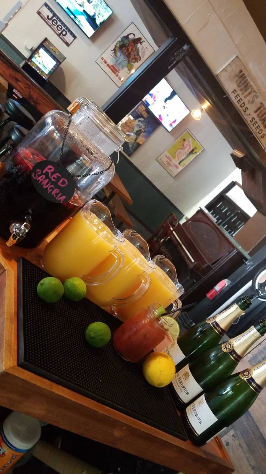 Throwbacks Sanford | restaurant | 418 Sanford Ave, Sanford, FL 32771, USA | 4079423126 OR +1 407-942-3126