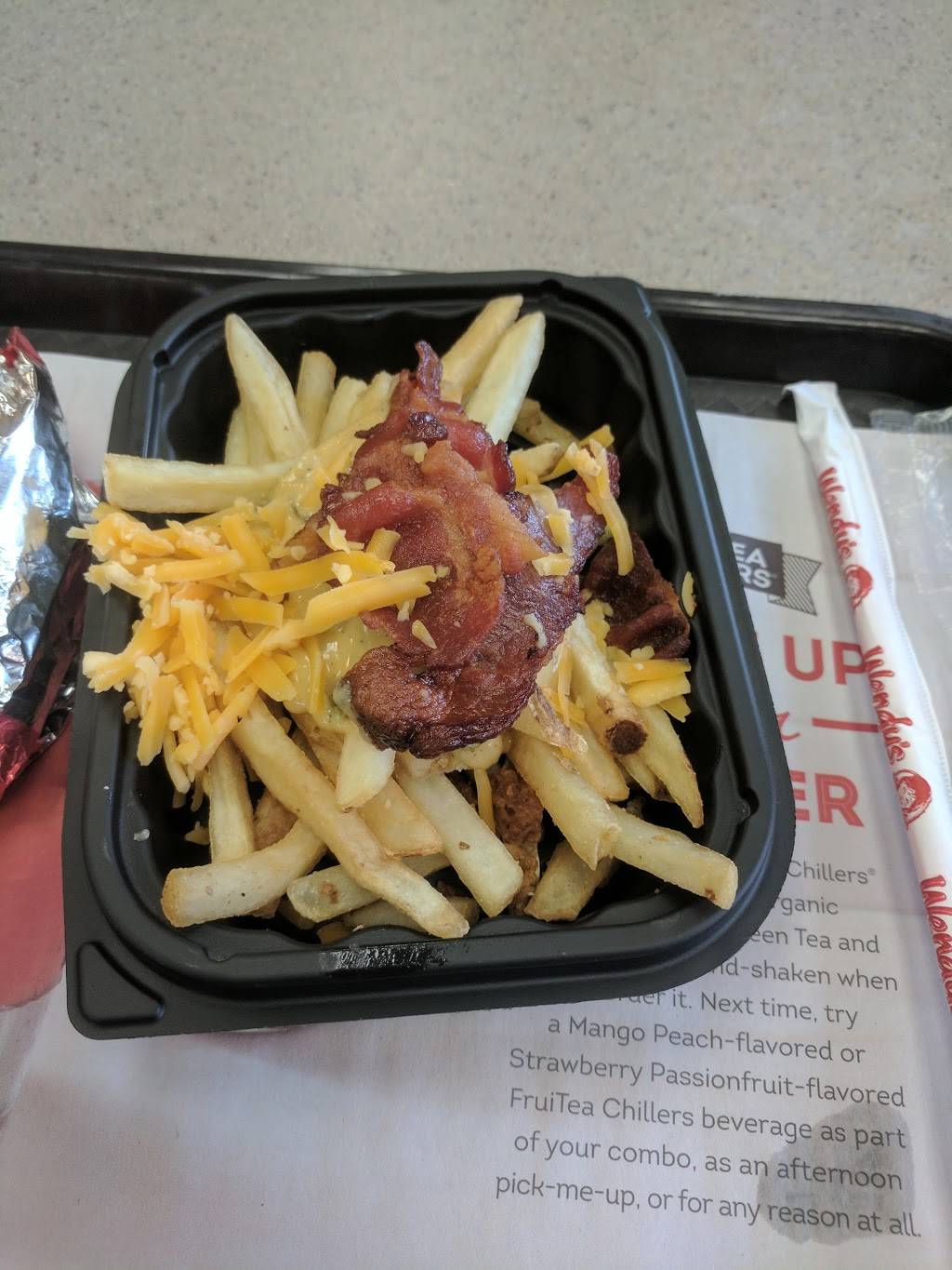 Wendys | restaurant | 26245 Novi Rd, Novi, MI 48375, USA | 2483447845 OR +1 248-344-7845