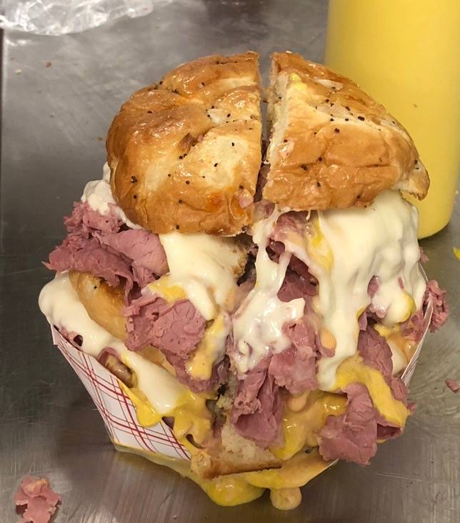 Mr. Corned Beef | restaurant | 17819 W Seven Mile Rd, Detroit, MI 48235, USA | 3132466146 OR +1 313-246-6146