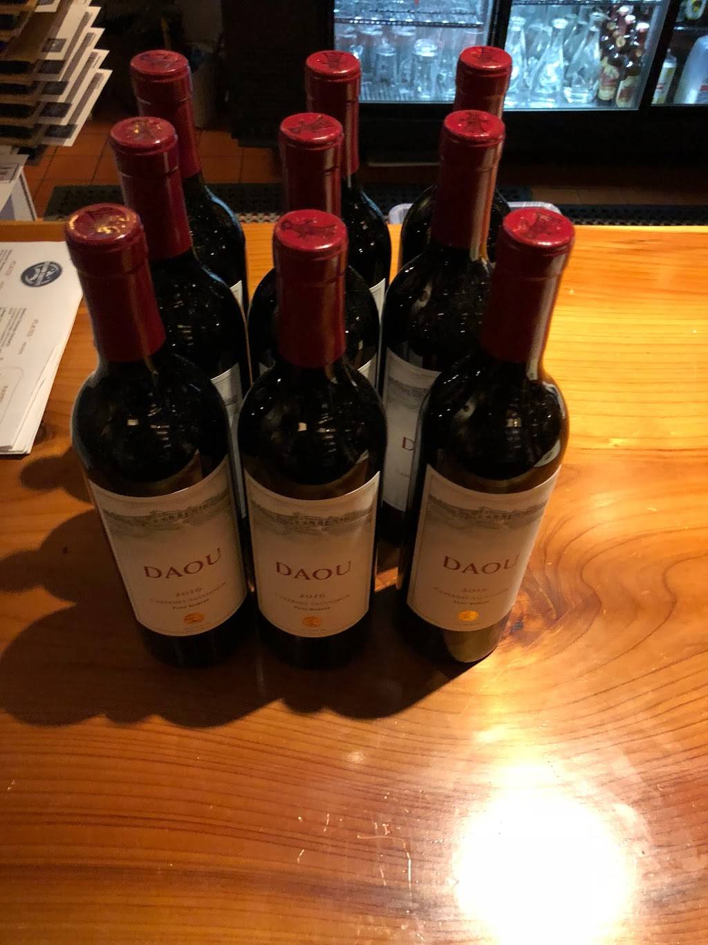 Blind Tasting Beer and Wine Bar | restaurant | 749 Laurel St, San Carlos, CA 94070, USA | 6502648221 OR +1 650-264-8221