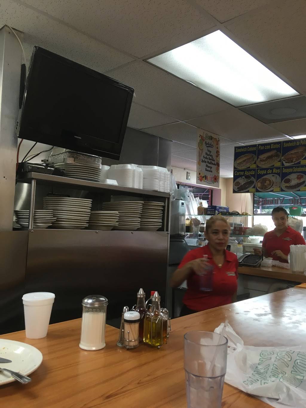 Cafe Vinales | restaurant | 995 SW 67th Ave, Miami, FL 33144, USA | 3052677070 OR +1 305-267-7070