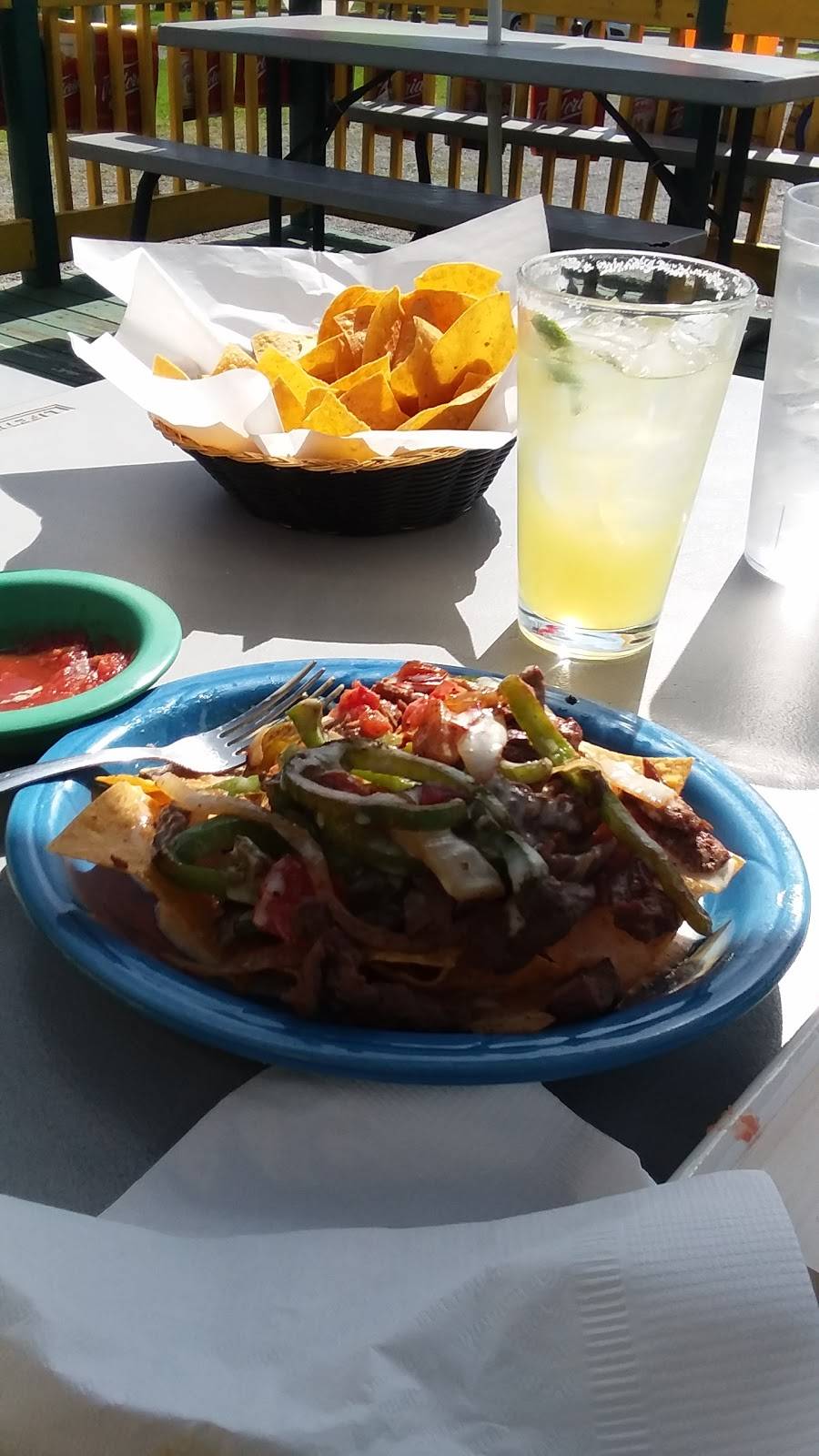 Casa Vieja Mexican Restaurant | restaurant | 1309 Grand Ave, Johnston City, IL 62951, USA | 6189835738 OR +1 618-983-5738