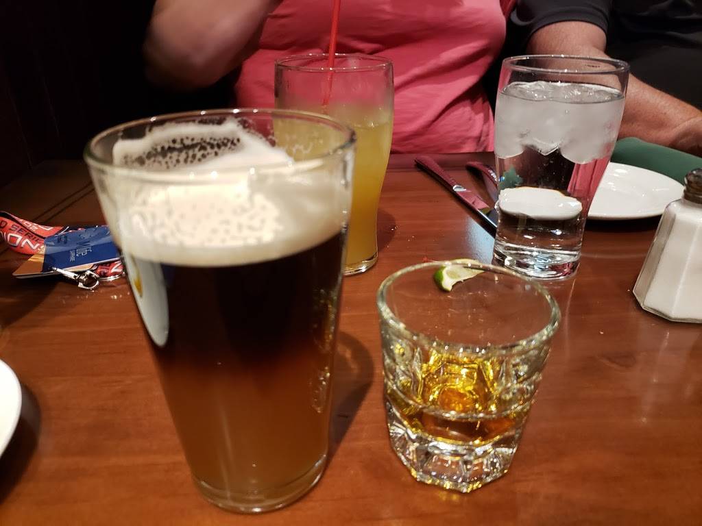 Nine Fine Irishmen | restaurant | 3790 S Las Vegas Blvd, Las Vegas, NV 89109, USA | 8668154365 OR +1 866-815-4365