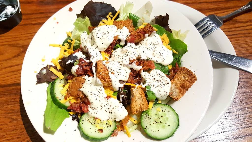 Cracker Barrel Old Country Store | restaurant | 601 E Gore Blvd, Lawton, OK 73501, USA | 5802481477 OR +1 580-248-1477