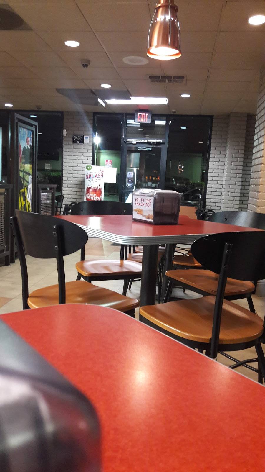 Jack in the Box | restaurant | 390 W Olive Ave, Porterville, CA 93257, USA | 5597810155 OR +1 559-781-0155