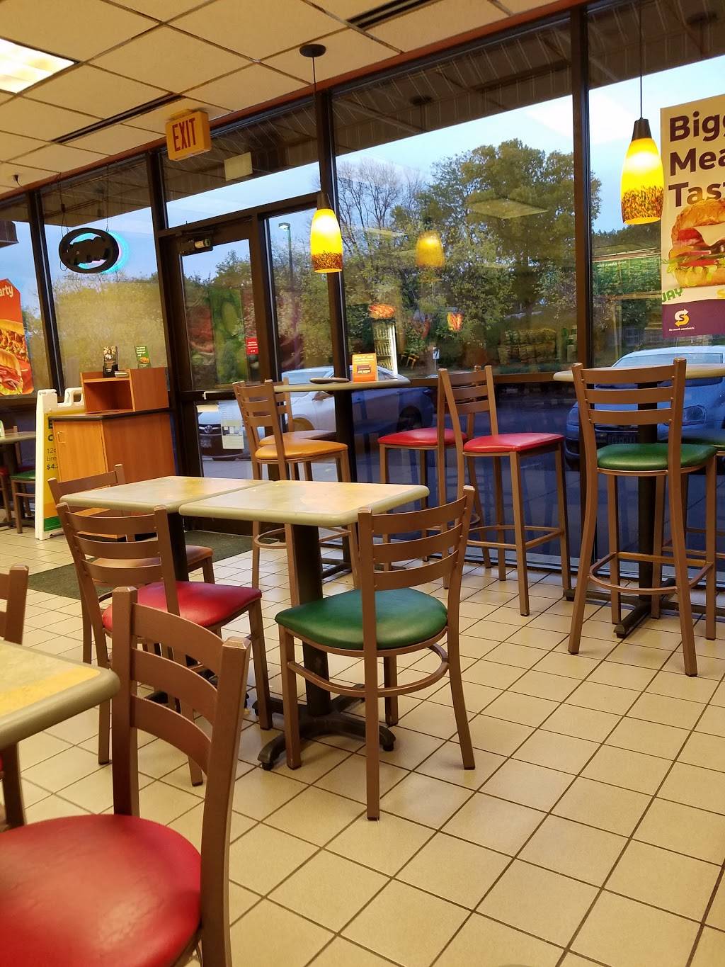 Subway | restaurant | 187 Cheshire Ln, Plymouth, MN 55441, USA | 9527459528 OR +1 952-745-9528