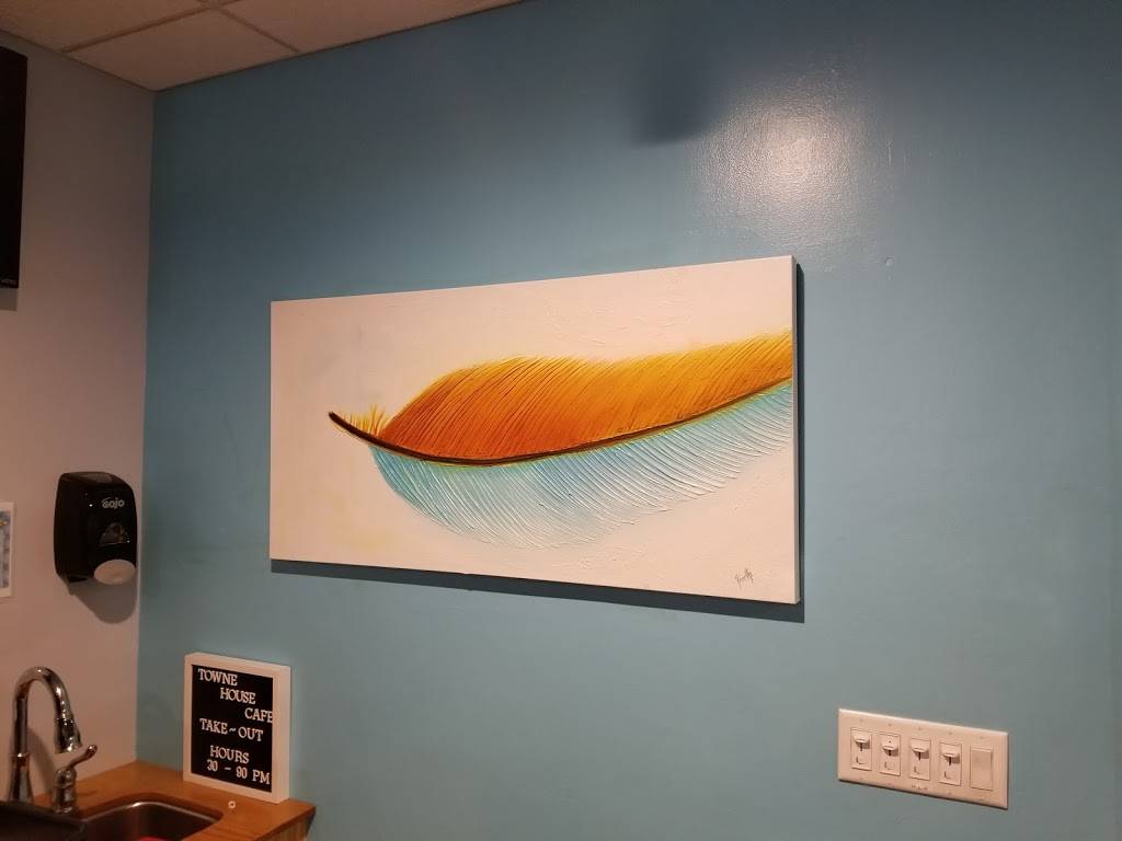 Towne House Café | restaurant | 660 Boas St, Harrisburg, PA 17102, USA | 7176956644 OR +1 717-695-6644