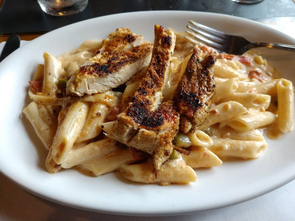 Pasqualinos Italian Restaurant | restaurant | 25 Everett St, Bryson City, NC 28713, USA | 8284889555 OR +1 828-488-9555