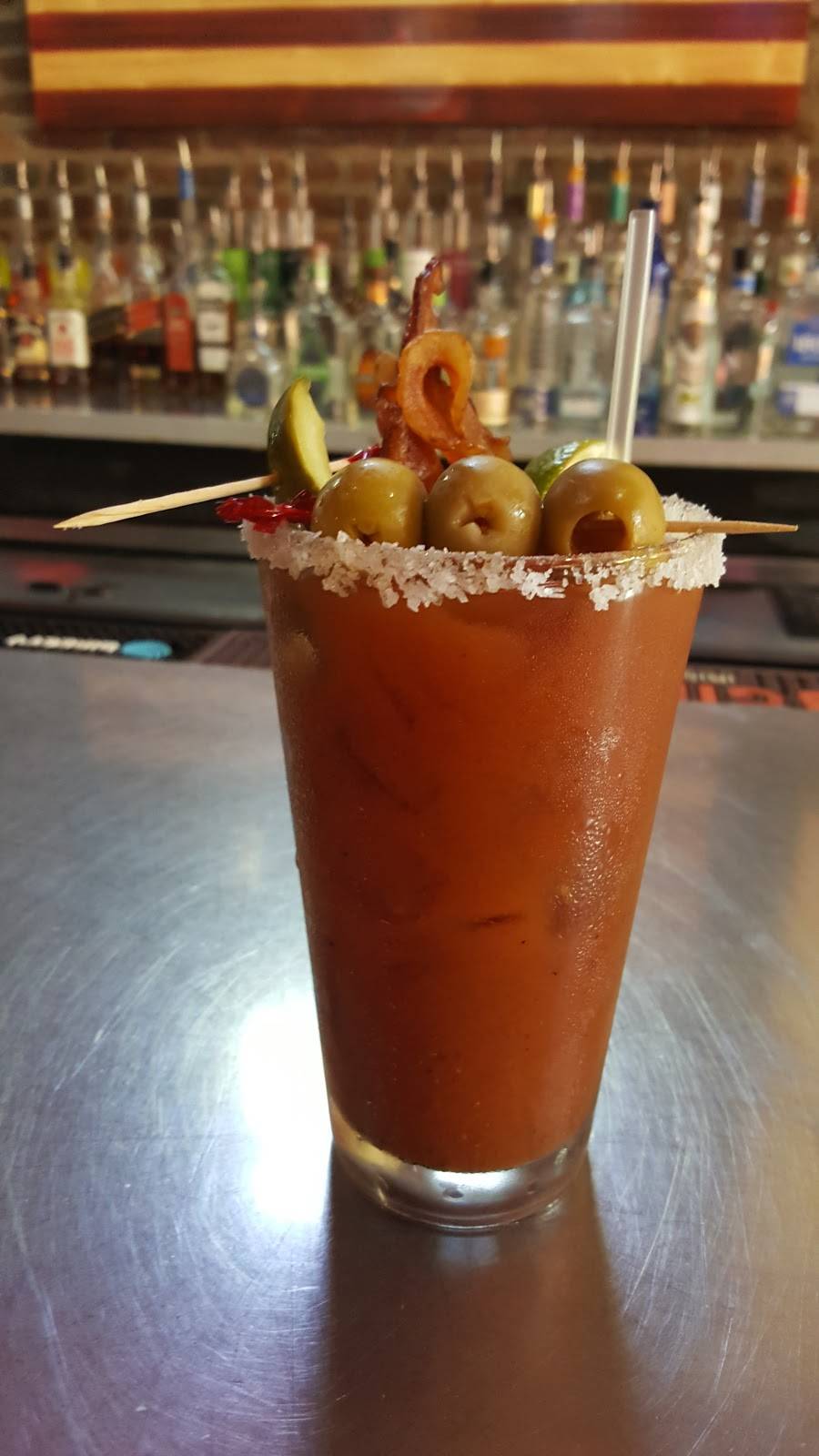 Big Daddys on The Landing | restaurant | 118 Morgan St, St. Louis, MO 63102, USA | 3146216700 OR +1 314-621-6700