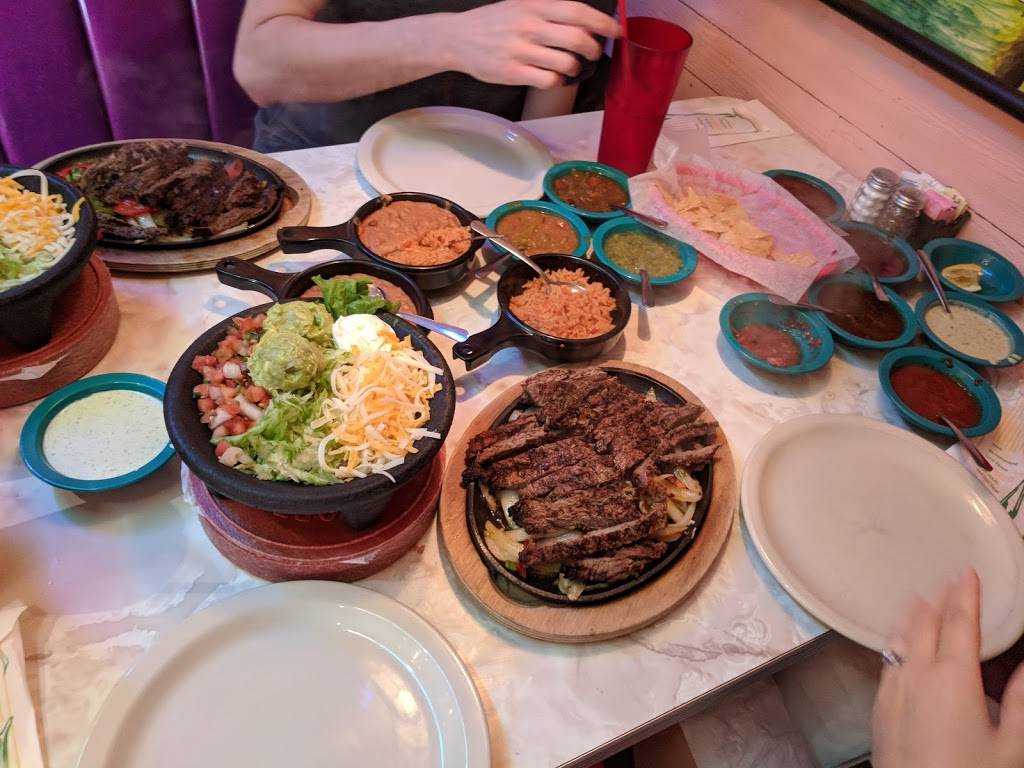 Chuys | restaurant | 1035 Parkside Main St, Cary, NC 27519, USA | 9193887455 OR +1 919-388-7455