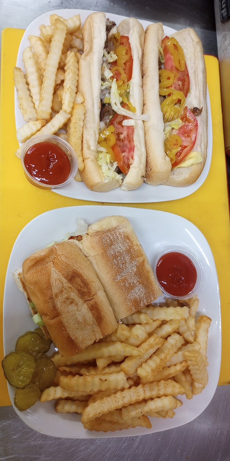 Trays blazing hoagie grill | restaurant | 707 E 3rd St, Pembroke, NC 28372, USA | 9106681706 OR +1 910-668-1706