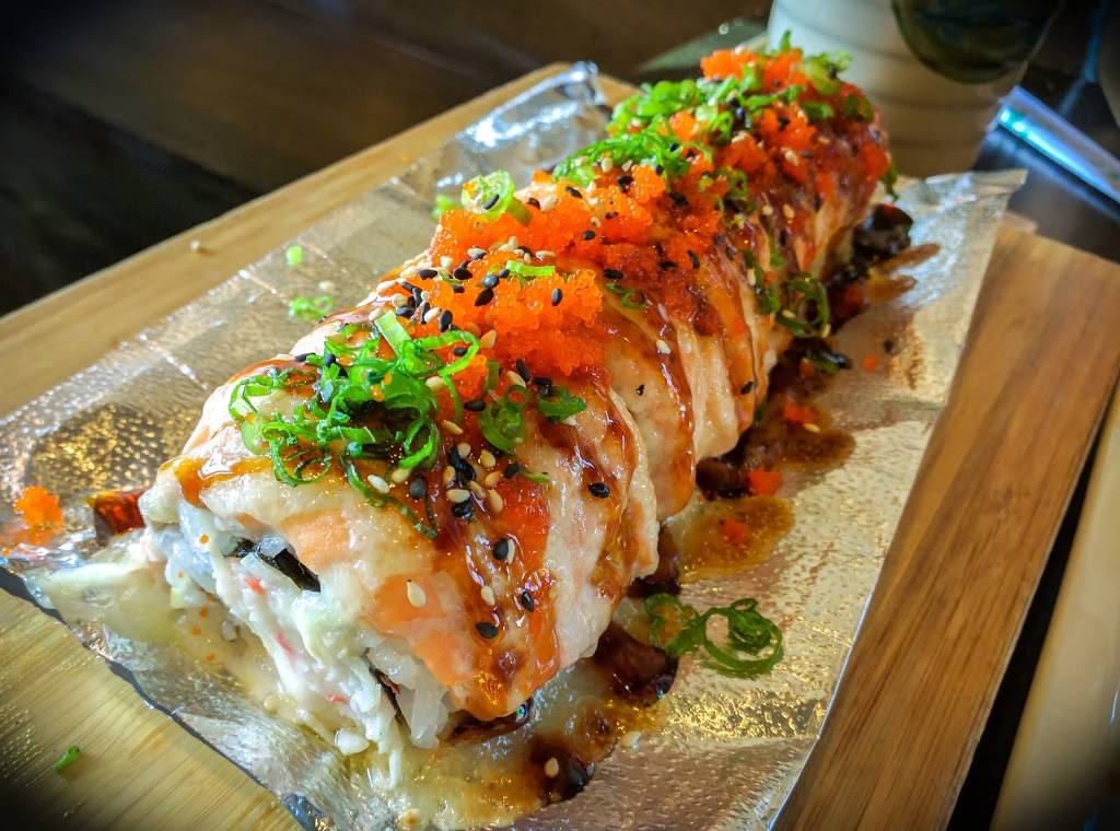 Rock & Roll Sushi | restaurant | 4124, 4124, 579 Floresta Blvd, San Leandro, CA 94578, USA | 5106679545 OR +1 510-667-9545