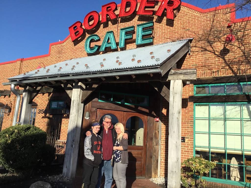 Shops at Saugus | shopping mall | 334 Broadway, US-1, Saugus, MA 01906, USA | 6107471200 OR +1 610-747-1200