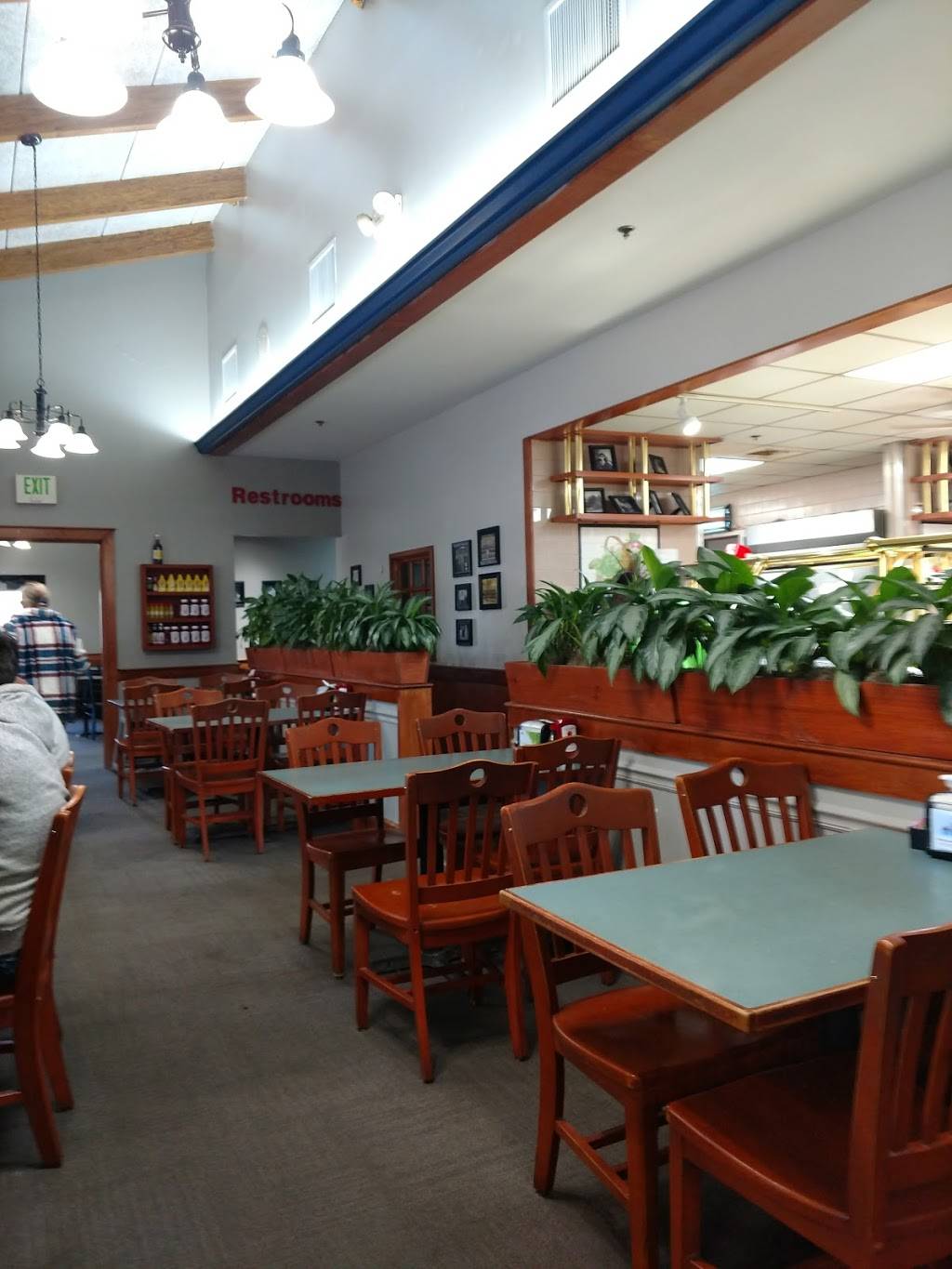 Mama Junes | restaurant | 3286 Inner Perimeter Rd, Valdosta, GA 31602, USA | 2292456062 OR +1 229-245-6062