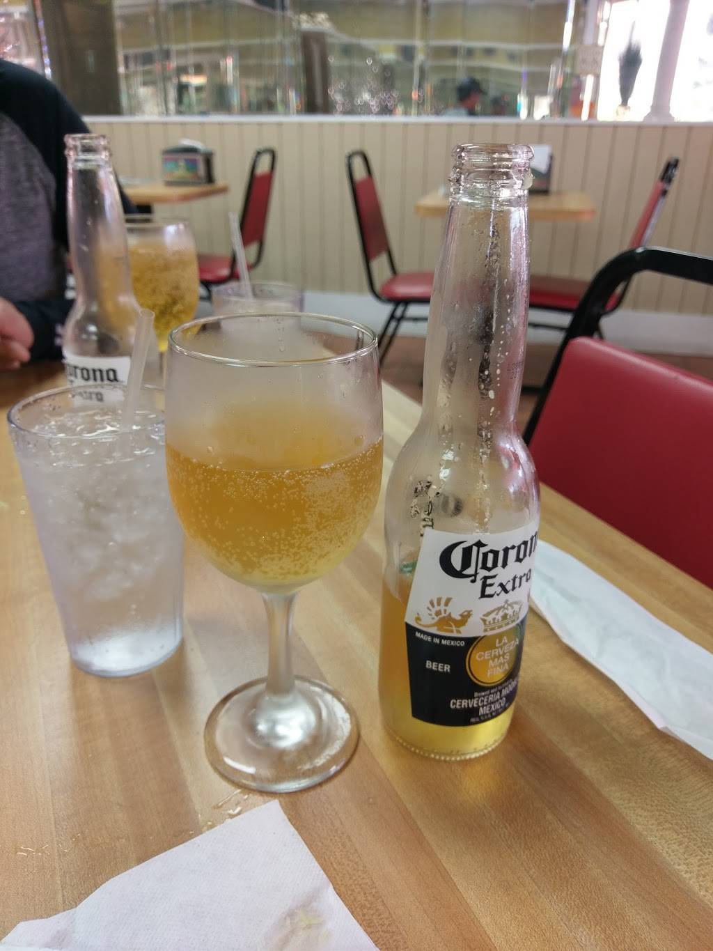 Montes De Oca | restaurant | 5241 SW 8th St, Miami, FL 33134, USA | 3055670306 OR +1 305-567-0306