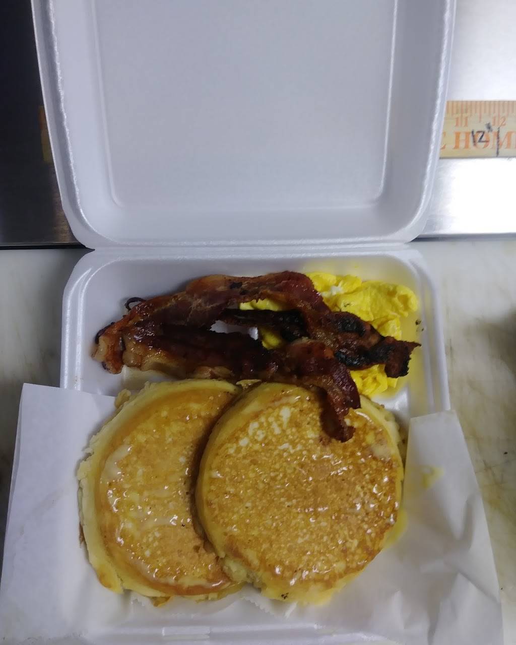 Bridge City Grill | restaurant | 1600 Bridge City Ave, Bridge City, LA 70094, USA | 5047848338 OR +1 504-784-8338