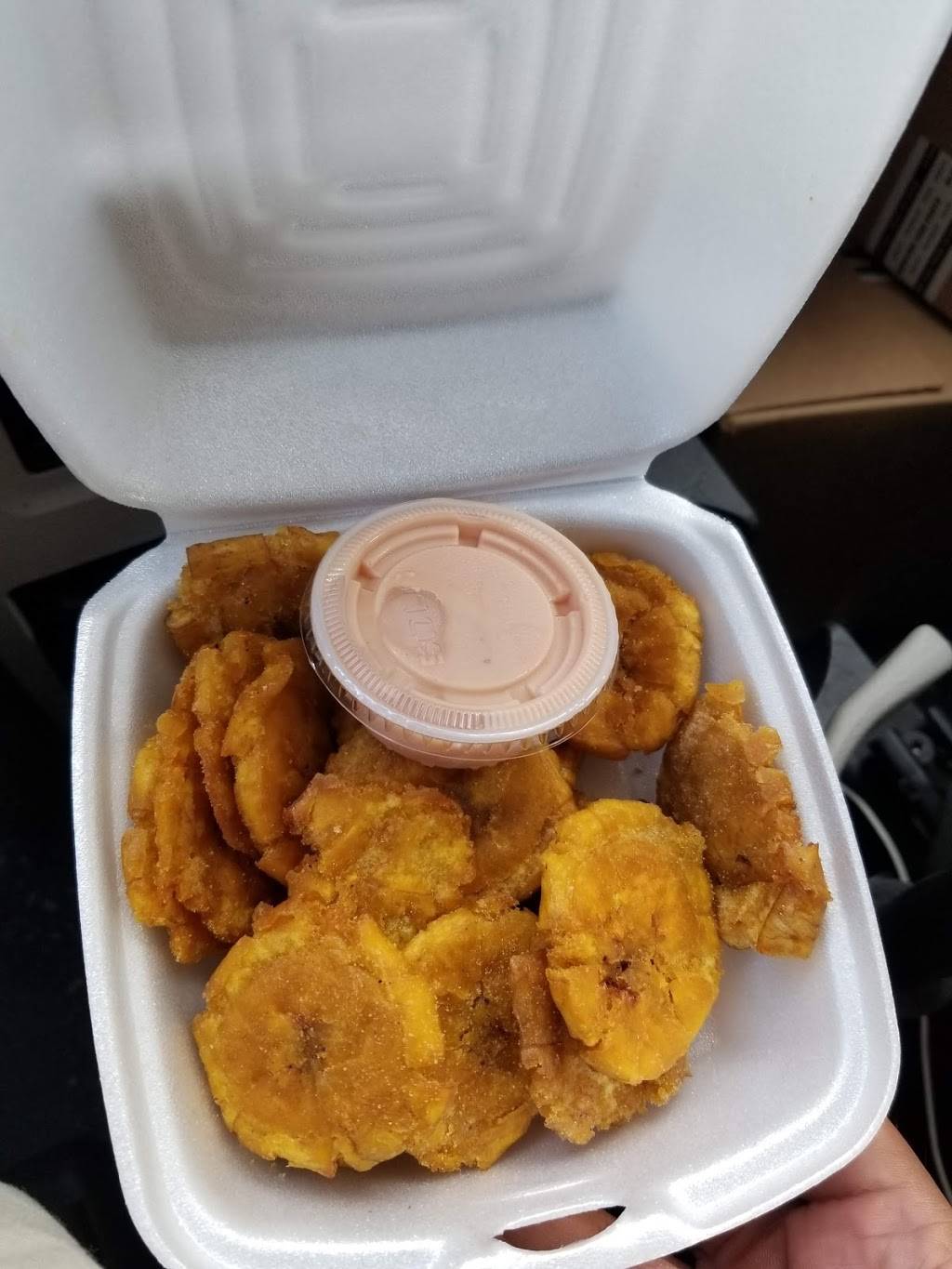 El Rincon Criollo | restaurant | 205 Hope Ave, Worcester, MA 01603, USA | 5089812818 OR +1 508-981-2818