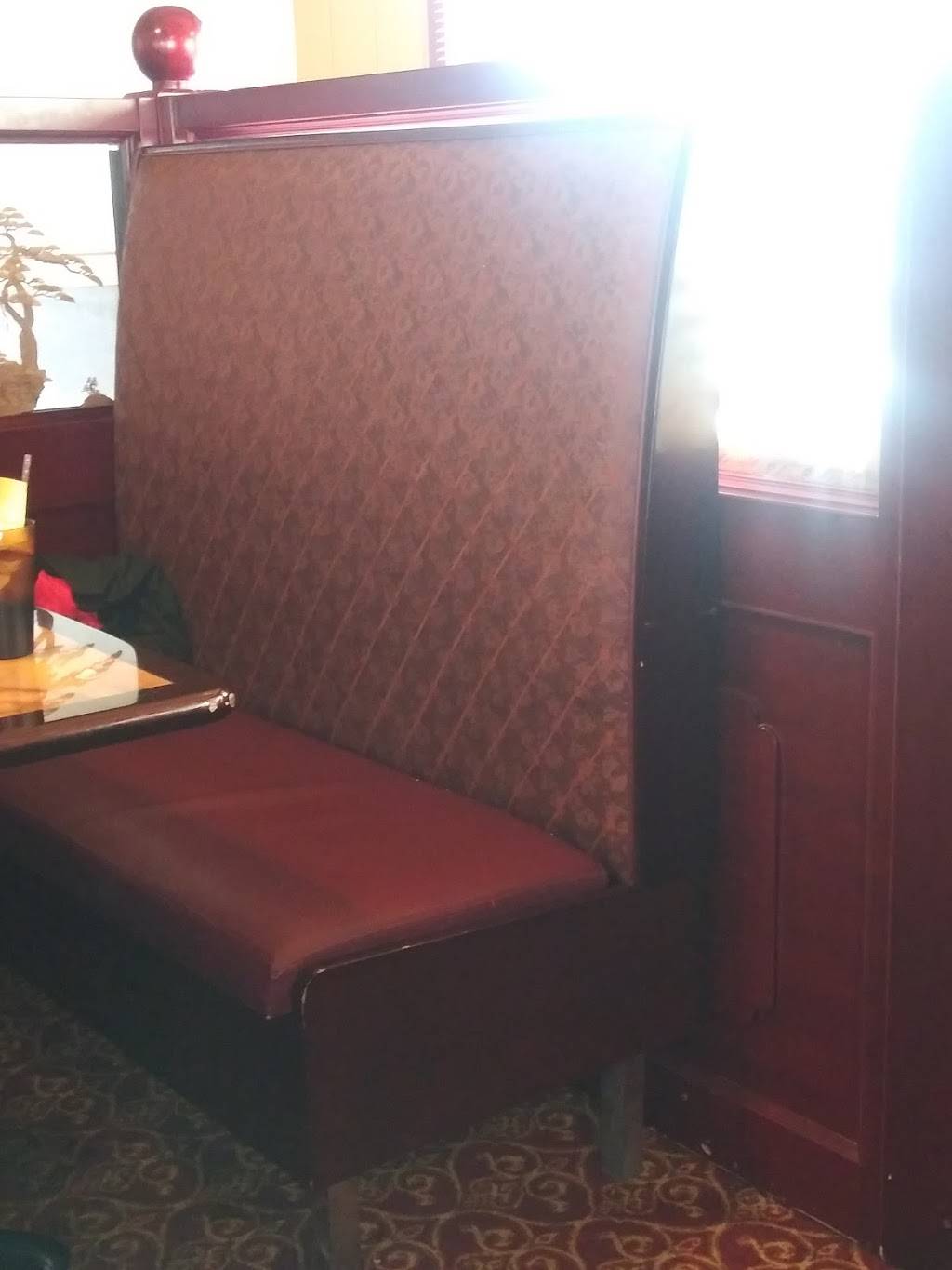 New China Express Restaurant | restaurant | 310 W St Paul Ave, Waukesha, WI 53188, USA | 2625212855 OR +1 262-521-2855