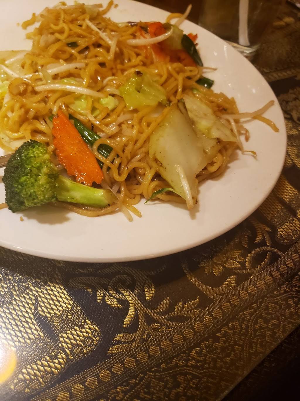 Thai Family Restaurant | restaurant | 130 S Mountain Ave P, Upland, CA 91786, USA | 9099203640 OR +1 909-920-3640