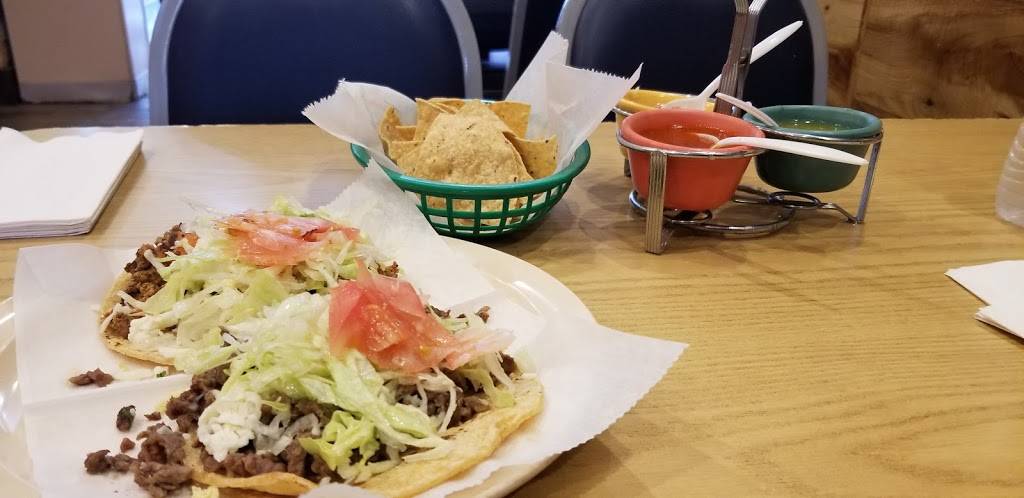 El Burrito Mexicano | restaurant | 936 W Addison St, Chicago, IL 60613, USA | 7733276991 OR +1 773-327-6991