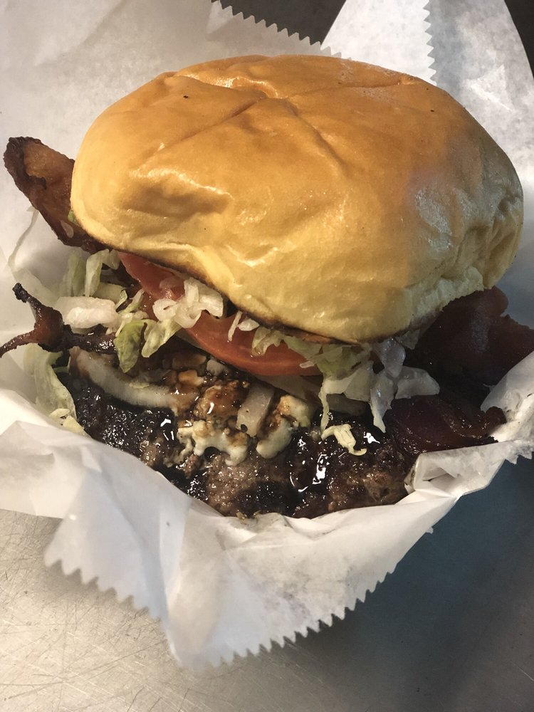 Bayview Pizza & Grill | meal delivery | 2720 E Oakland Park Blvd, Fort Lauderdale, FL 33306, USA | 7542006304 OR +1 754-200-6304