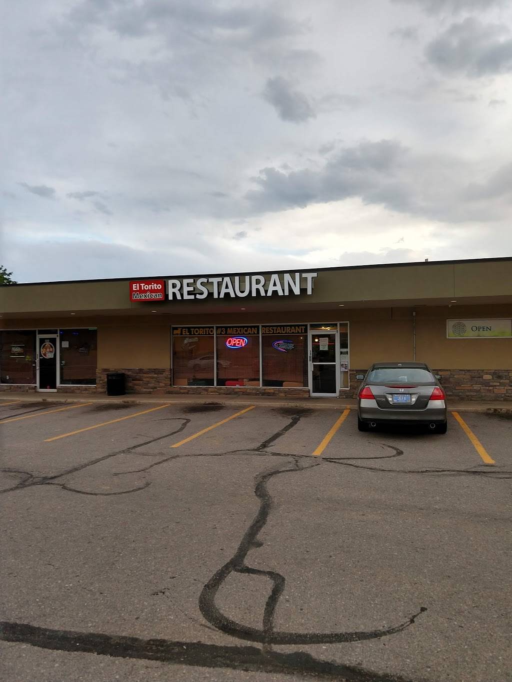 El Torito | restaurant | 4978 Leetsdale Dr, Denver, CO 80246, USA | 3033210787 OR +1 303-321-0787