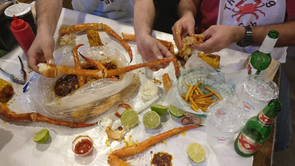 The Boiling Crab | restaurant | 71 Curtner Ave suite #20, San Jose, CA 95125, USA | 4082972322 OR +1 408-297-2322