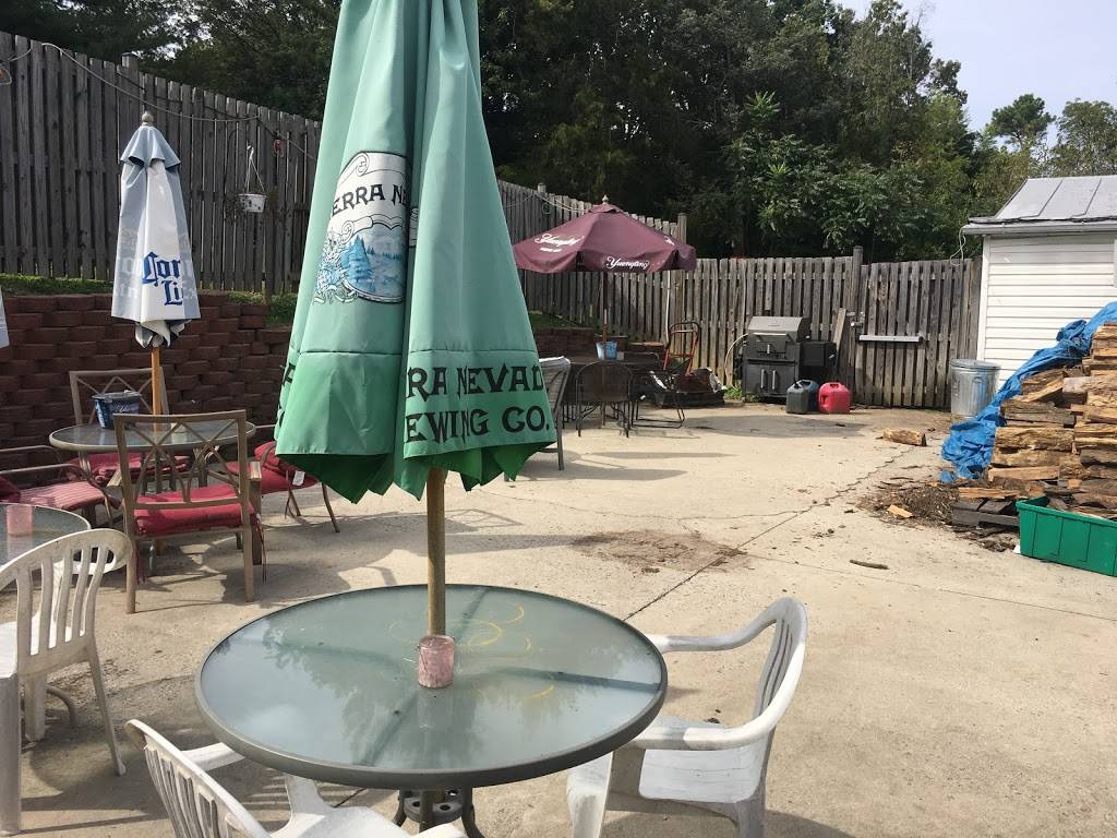 Colonial Inn | night club | 15102 Hanover Pike, Upperco, MD 21155, USA | 4104495111 OR +1 410-449-5111