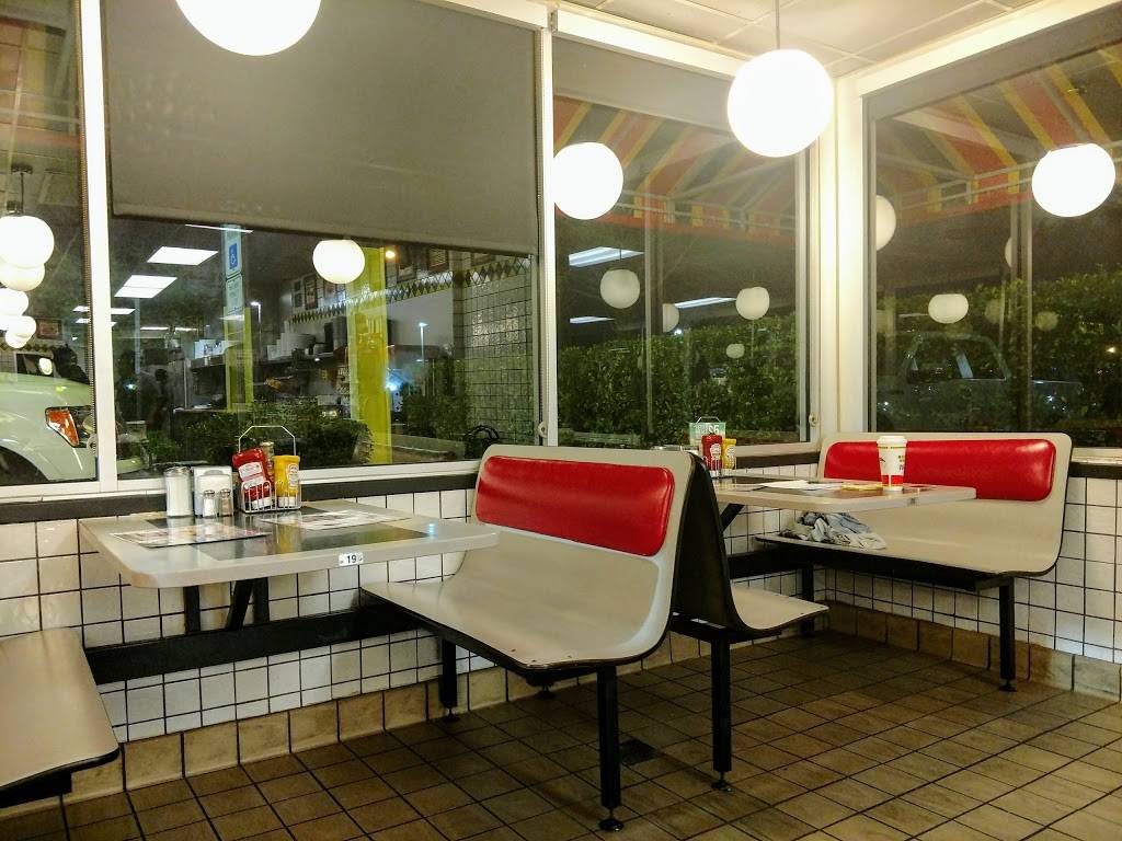 Waffle House | meal takeaway | 306 Greenville Blvd SE, Greenville, NC 27858, USA | 2527567441 OR +1 252-756-7441