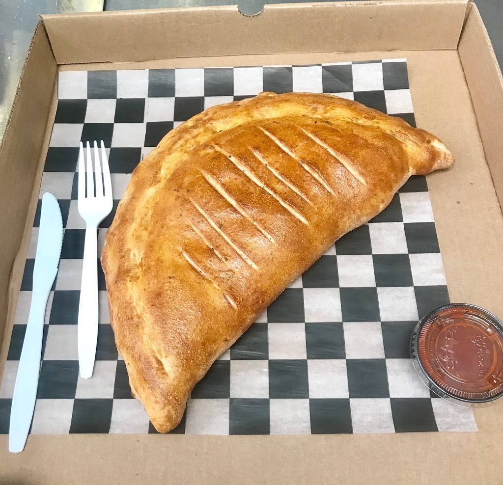 Champs Pizza | restaurant | 45630 Falke Plaza #190, Sterling, VA 20166, USA | 7034291110 OR +1 703-429-1110