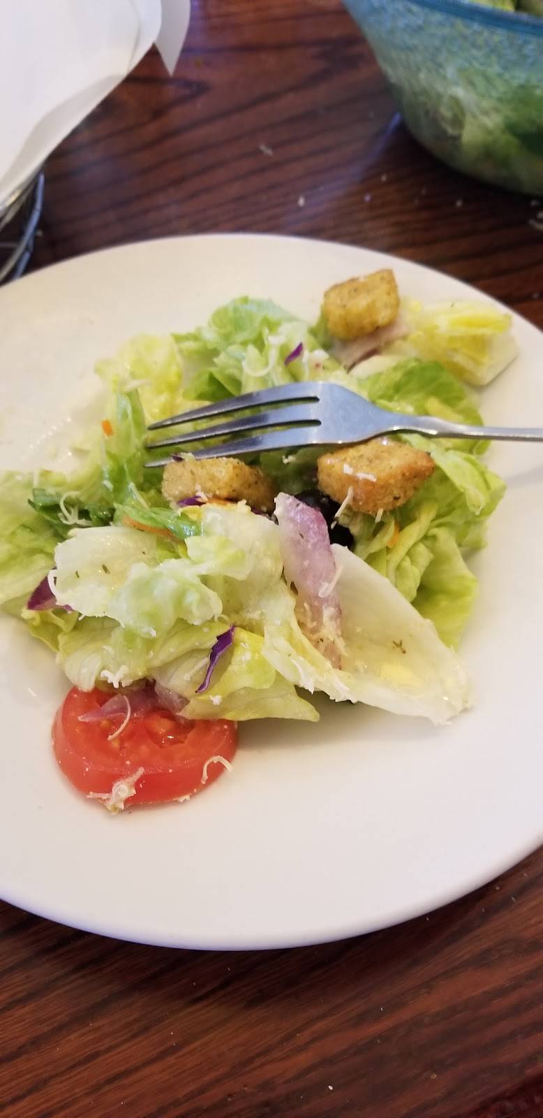 Olive Garden Italian Restaurant | meal takeaway | 35030 Enchanted Pkwy S, Federal Way, WA 98003, USA | 2538151375 OR +1 253-815-1375