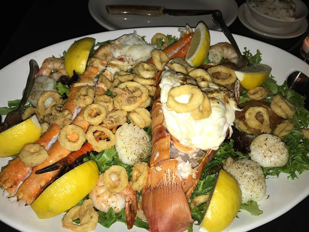 Brandys | restaurant | 1519 Water St, Peru, IL 61354, USA | 8152201744 OR +1 815-220-1744