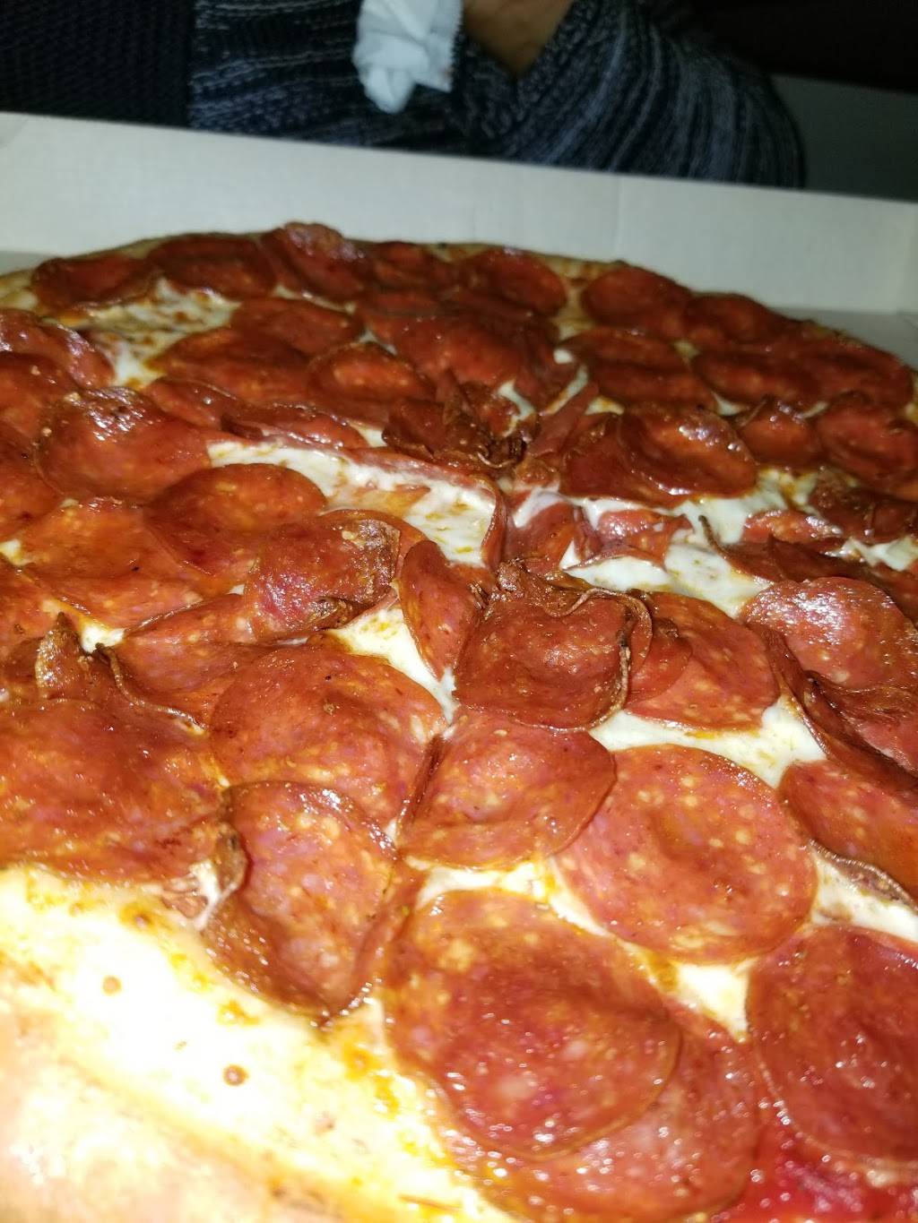 Little Caesars Pizza | meal takeaway | 7090 Charlotte Pike, Nashville, TN 37209, USA | 6157605290 OR +1 615-760-5290