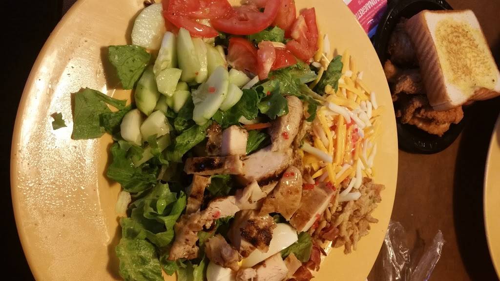 Zaxbys Chicken Fingers & Buffalo Wings | restaurant | 2541 Battlefield Pkwy, Fort Oglethorpe, GA 30742, USA | 7068613898 OR +1 706-861-3898