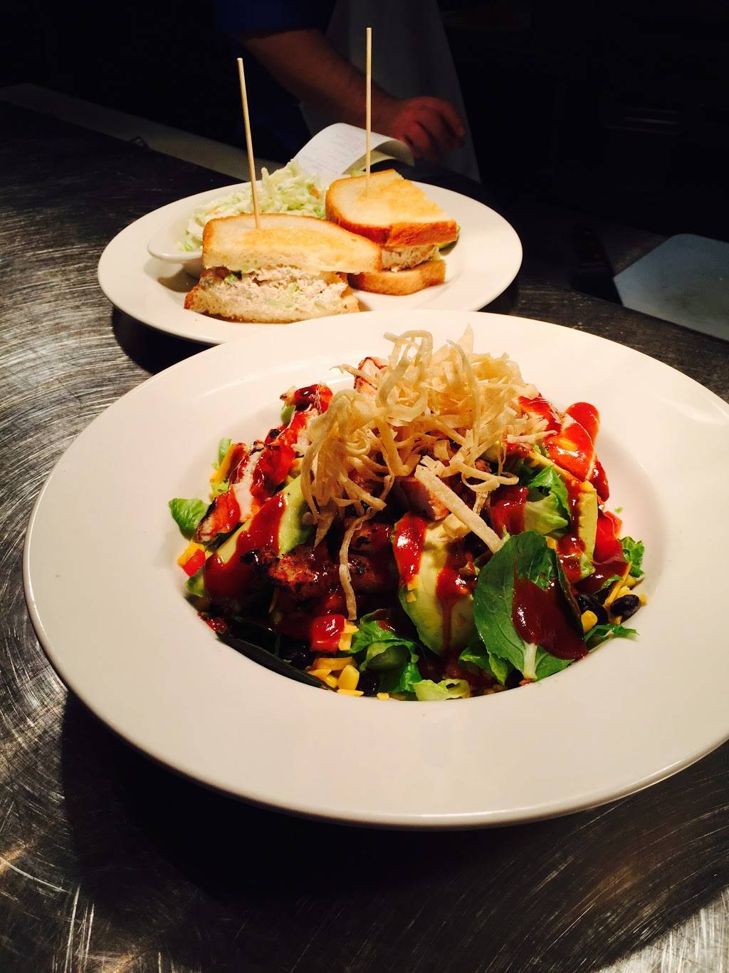 Adolfo Grill & Daily Bar | restaurant | 67 E Daily Dr, Camarillo, CA 93010, USA | 8054823200 OR +1 805-482-3200