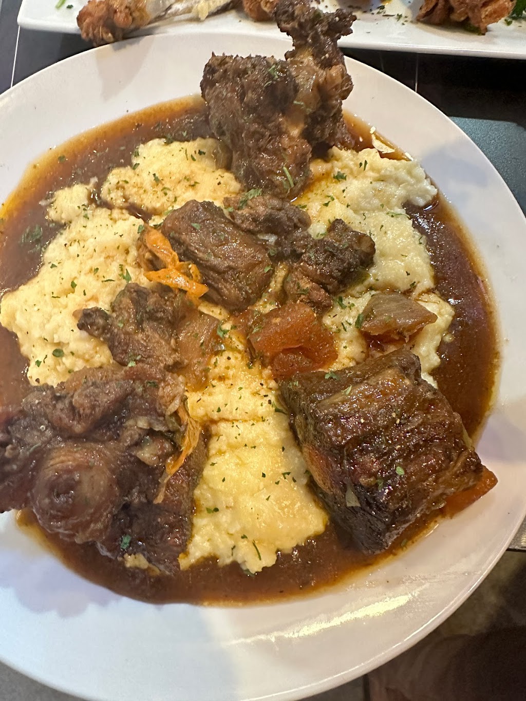 Aura Bar & Grill | restaurant | 2401 W Main St, Richmond, VA 23220, USA | 8046833835 OR +1 804-683-3835