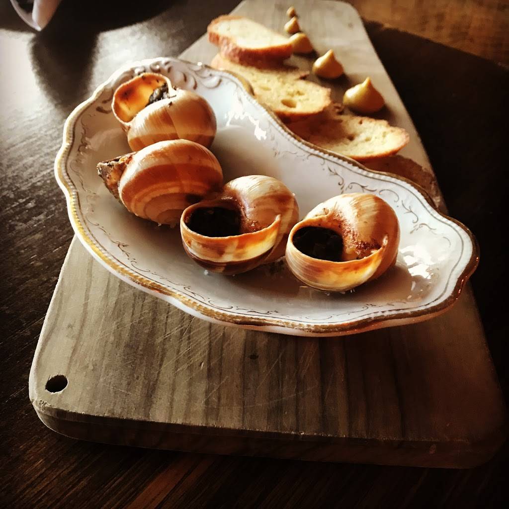 Bar Purlieu | restaurant | 1530 Willamette St, Eugene, OR 97401, USA | 4582017044 OR +1 458-201-7044